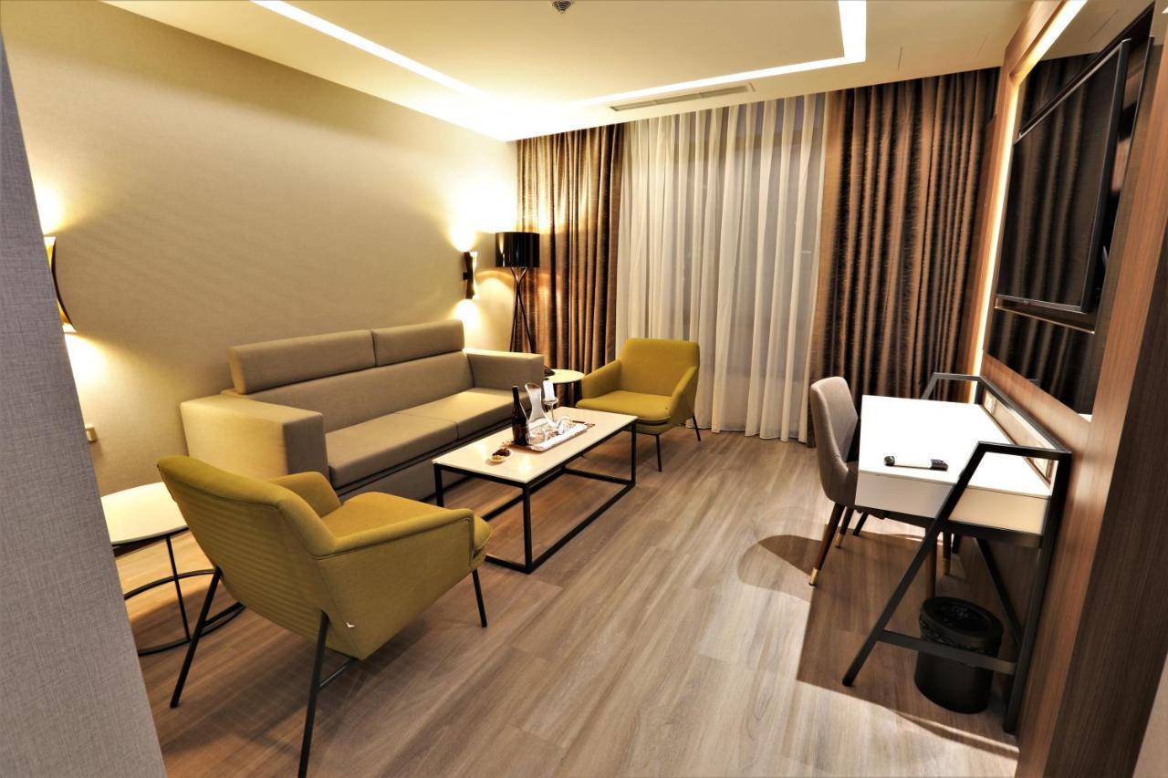 Limak Skopje Luxury Hotel Zewnętrze zdjęcie 3D rendering of a living room