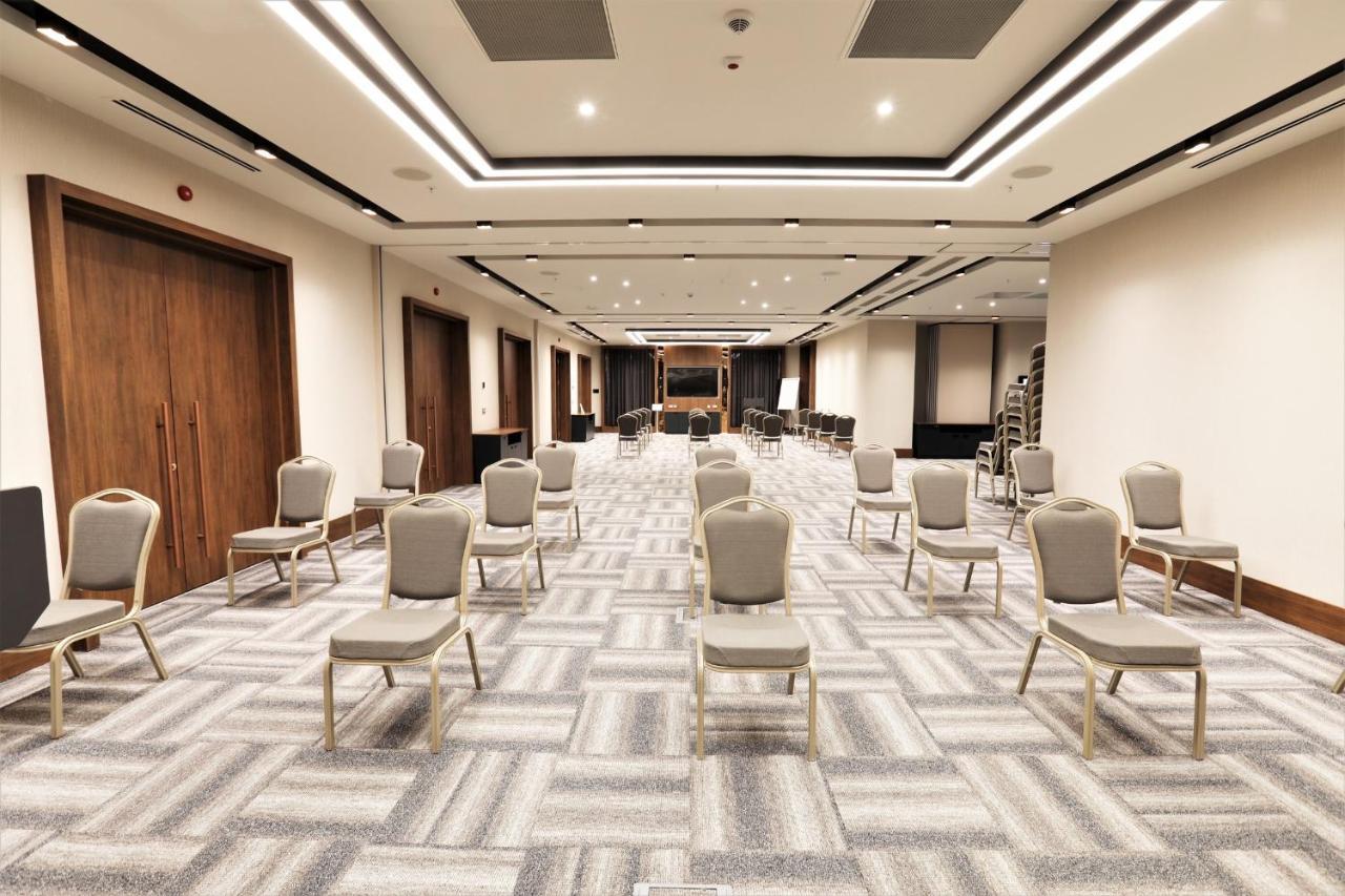 Limak Skopje Luxury Hotel Zewnętrze zdjęcie The ballroom