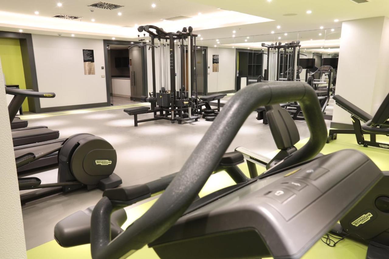 Limak Skopje Luxury Hotel Zewnętrze zdjęcie The gym at the hotel