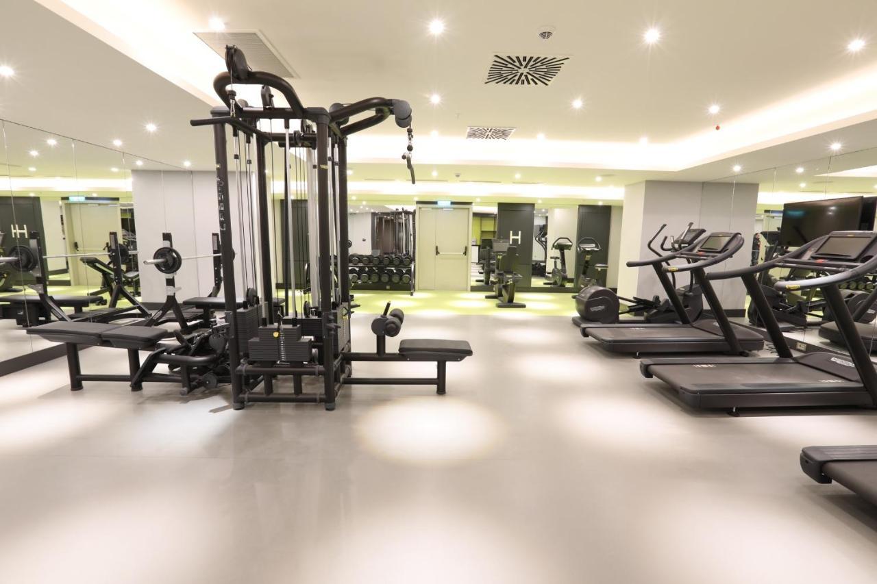 Limak Skopje Luxury Hotel Zewnętrze zdjęcie The gym at the hotel
