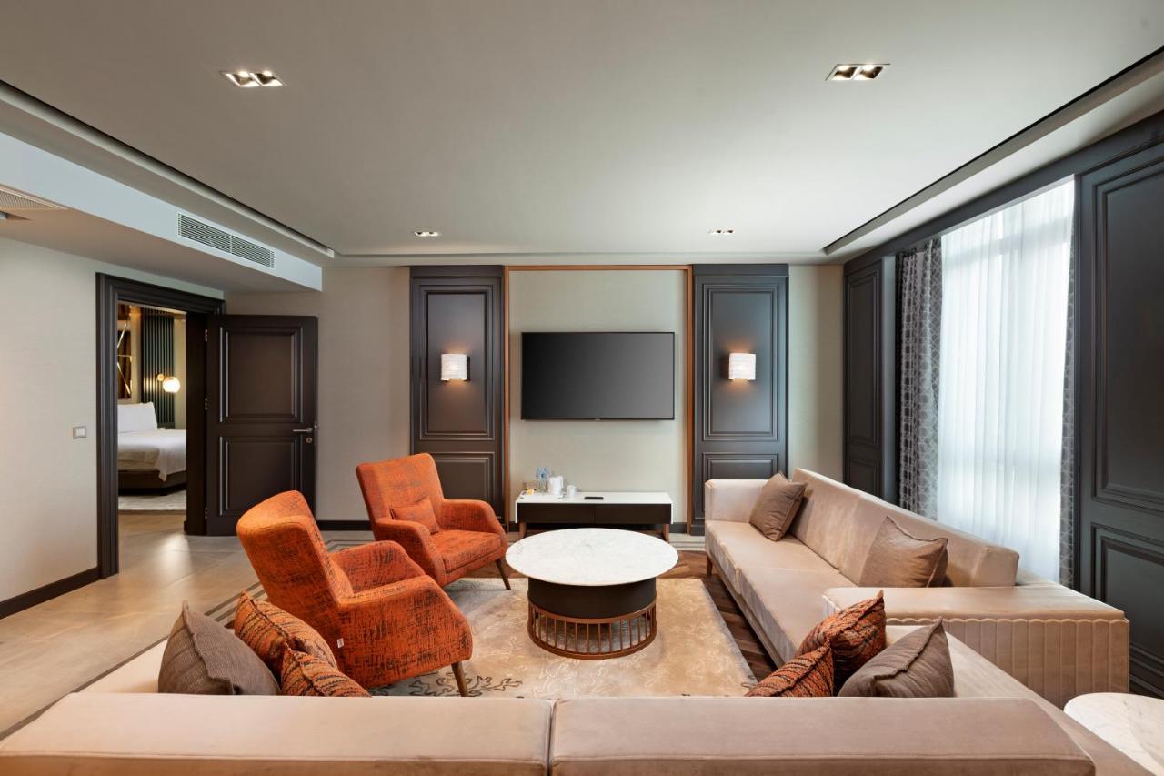 Limak Skopje Luxury Hotel Zewnętrze zdjęcie A suite at the hotel