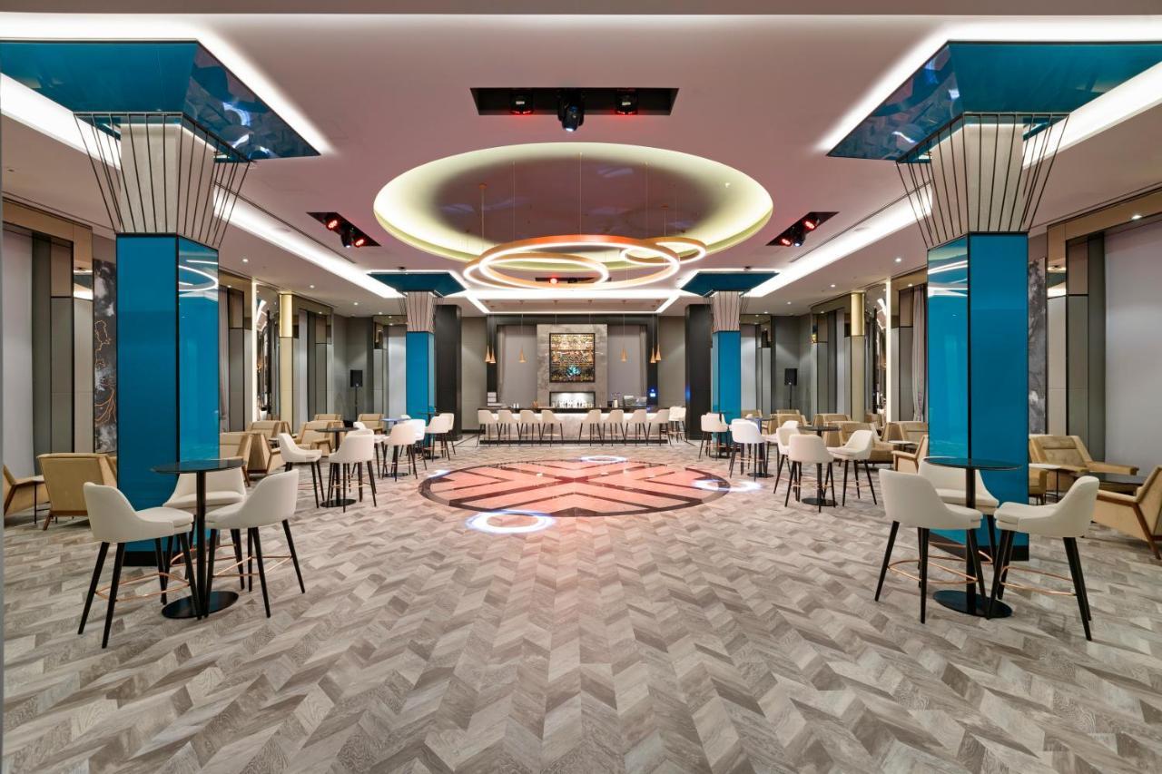 Limak Skopje Luxury Hotel Zewnętrze zdjęcie The interior of the lounge